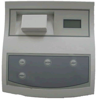 Εργαστηριακή συσκευή μέτρησης χρώματος